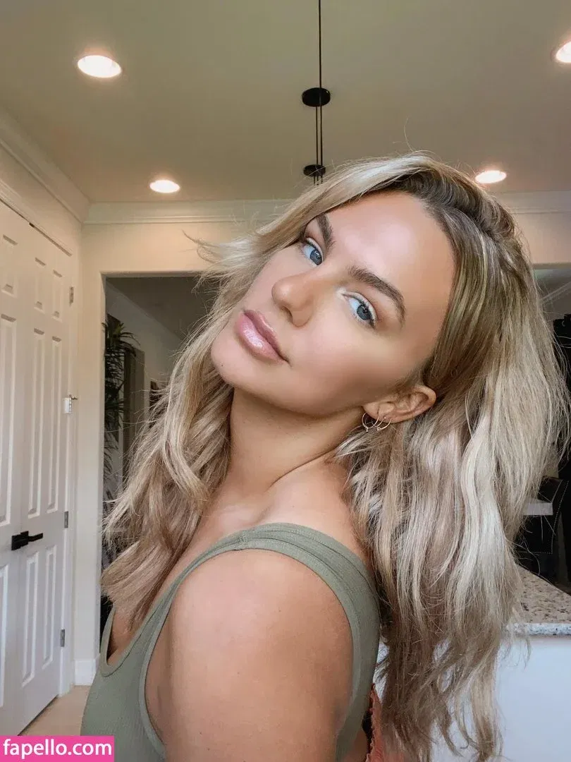 lunapxx Onlyfans Photo Gallery 