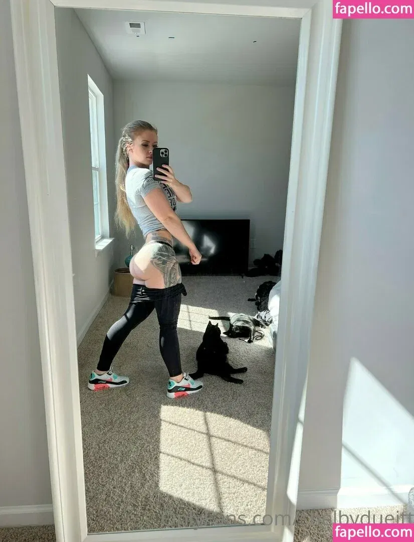 Shelby Dueitt Onlyfans Photo Gallery 