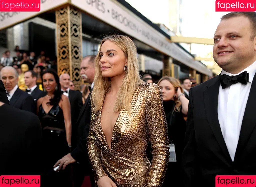 Margot Robbie Onlyfans Photo Gallery 