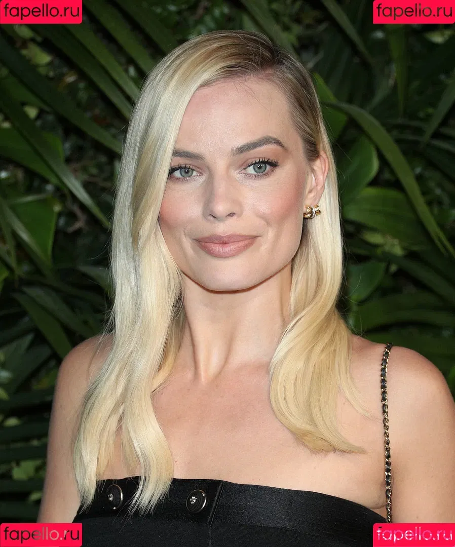 Margot Robbie Onlyfans Photo Gallery 