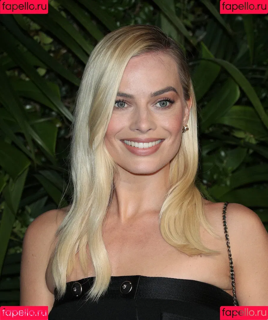 Margot Robbie Onlyfans Photo Gallery 