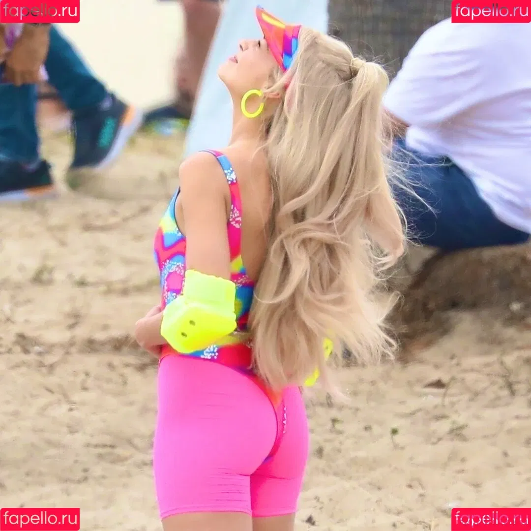 Margot Robbie Onlyfans Photo Gallery 