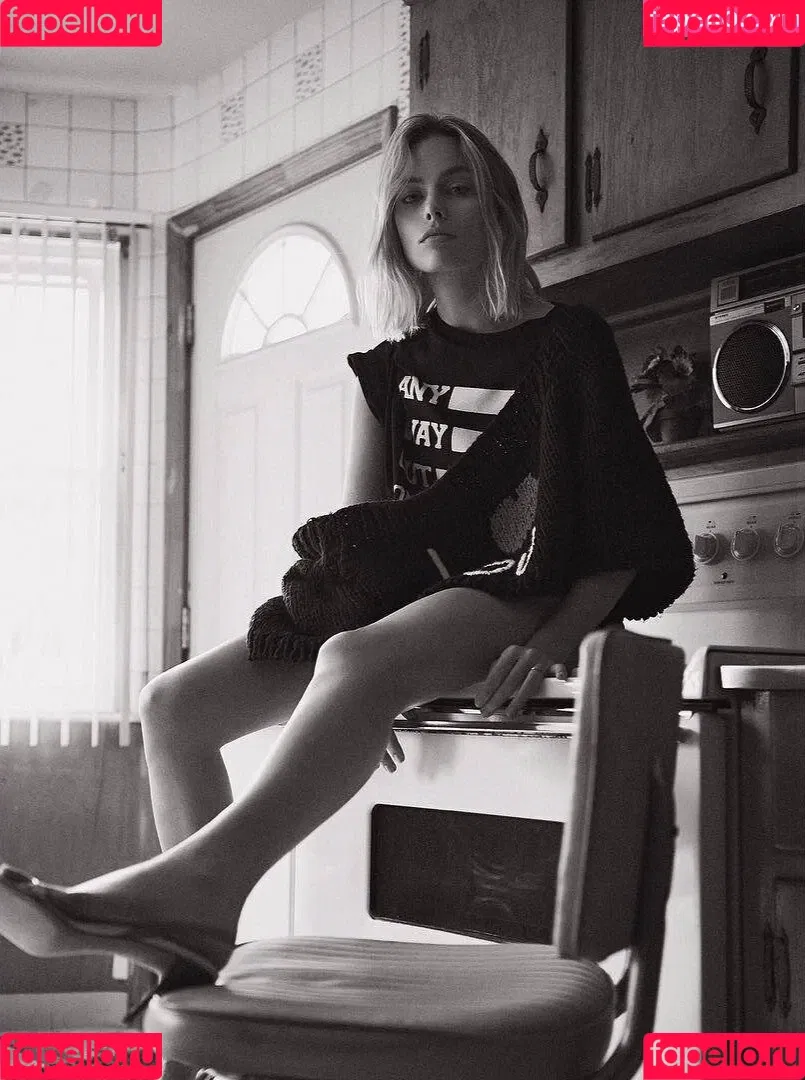 Margot Robbie Onlyfans Photo Gallery 