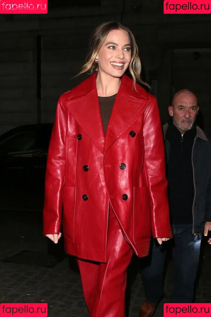 Margot Robbie Onlyfans Photo Gallery 