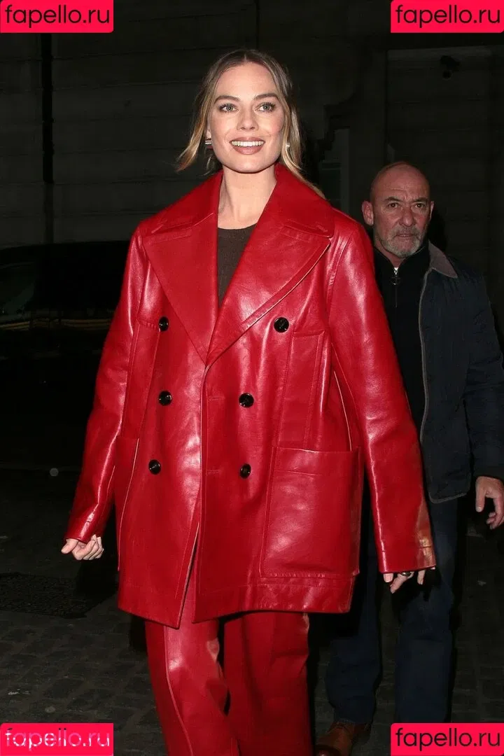 Margot Robbie Onlyfans Photo Gallery 