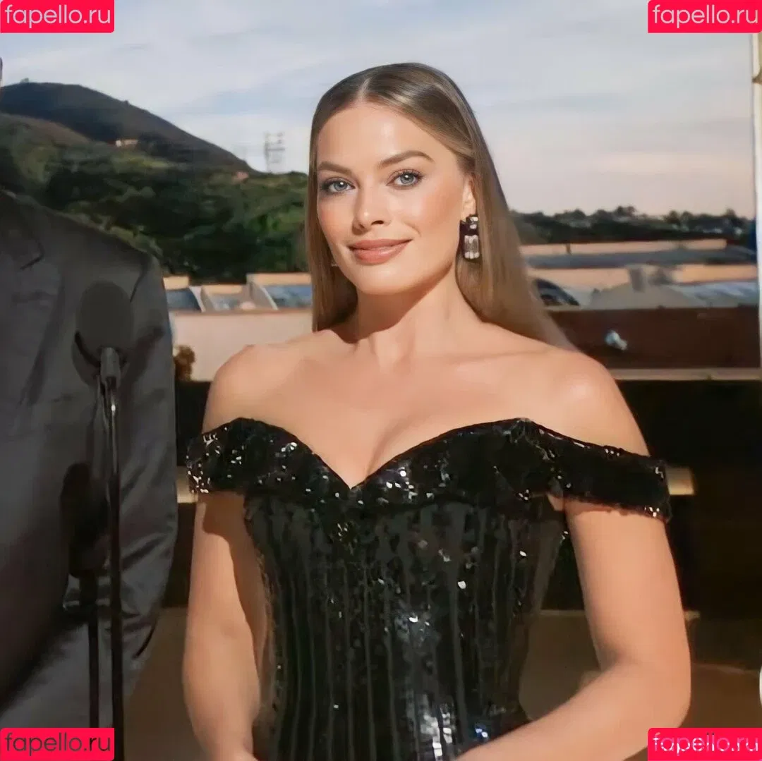 Margot Robbie Onlyfans Photo Gallery 