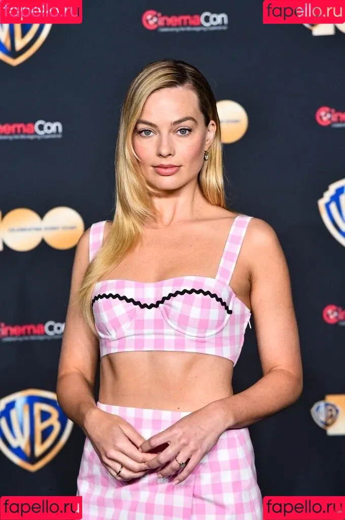 Margot Robbie Onlyfans Photo Gallery 