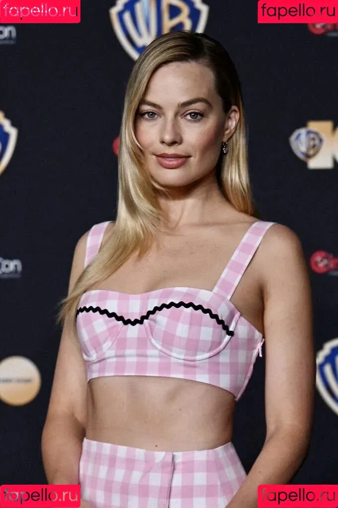 Margot Robbie Onlyfans Photo Gallery 