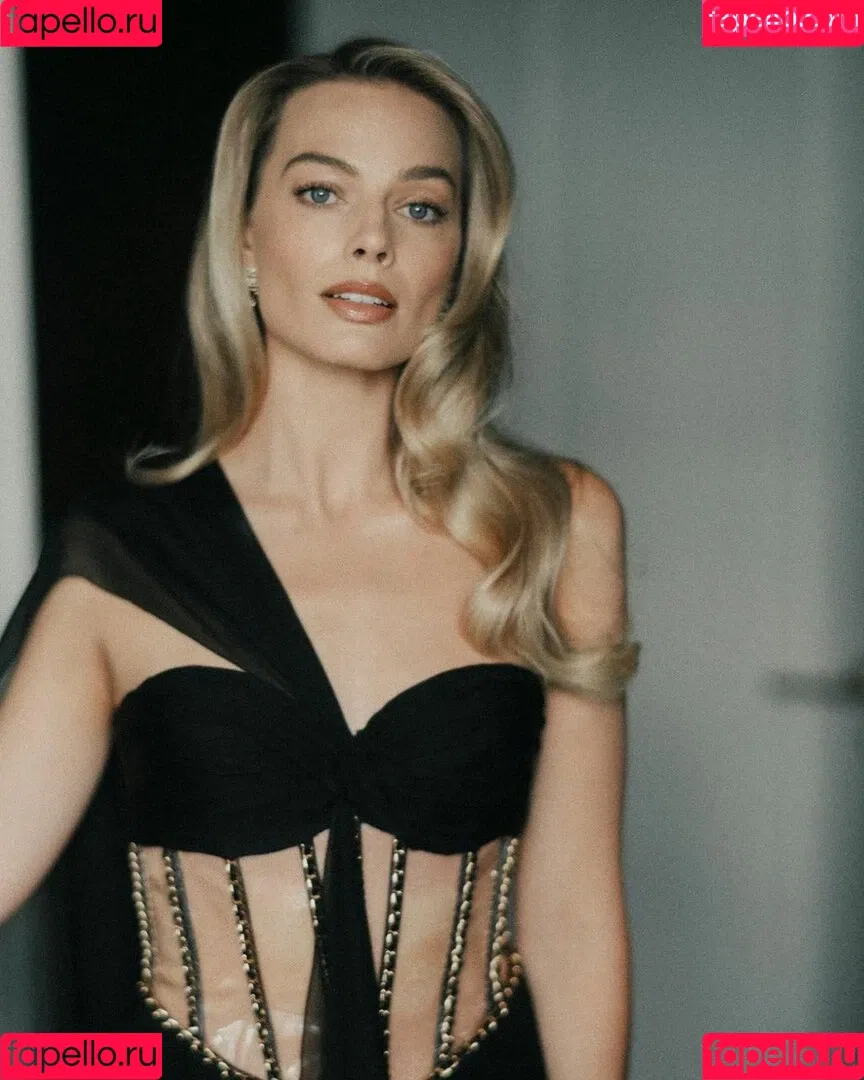 Margot Robbie Onlyfans Photo Gallery 