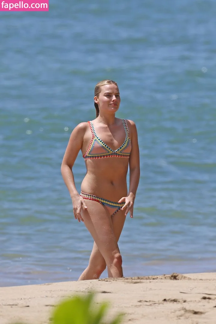 Margot Robbie Onlyfans Photo Gallery 
