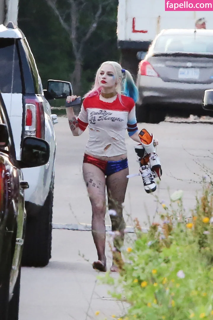 Margot Robbie Onlyfans Photo Gallery 