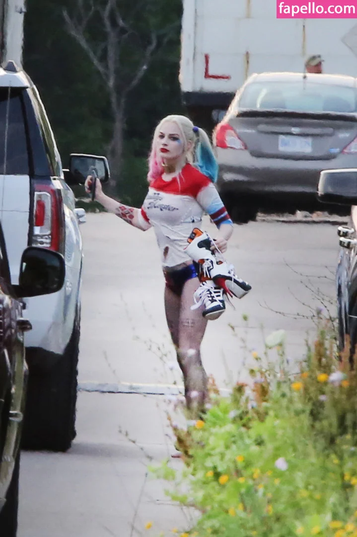 Margot Robbie Onlyfans Photo Gallery 