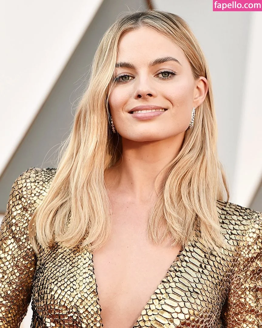 Margot Robbie Onlyfans Photo Gallery 