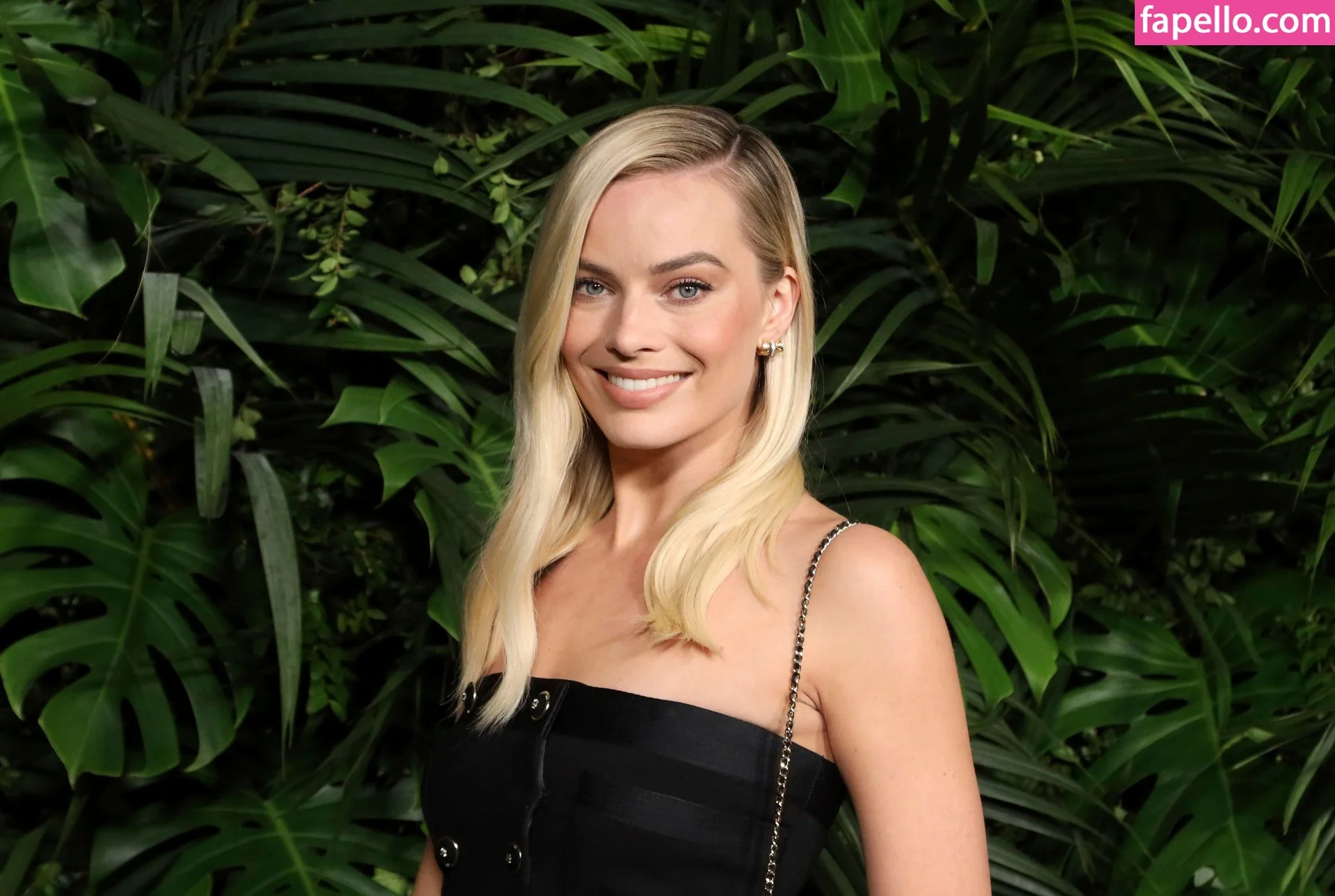 Margot Robbie Onlyfans Photo Gallery 