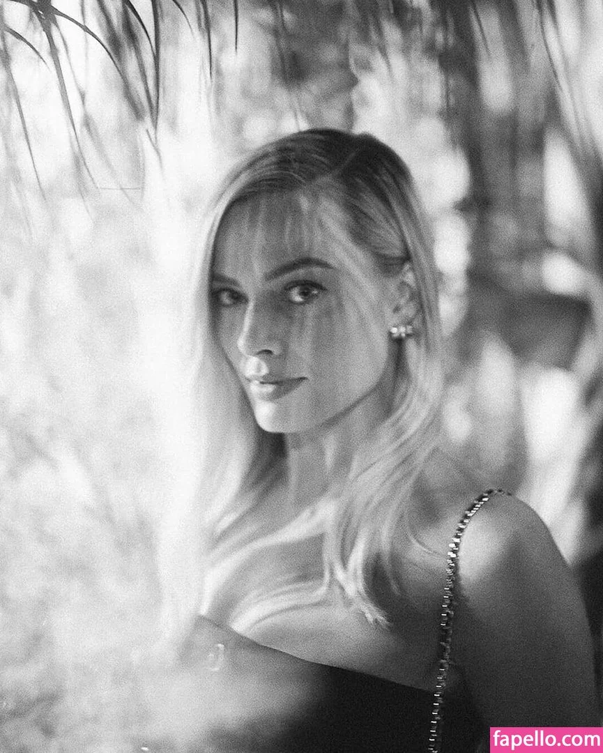 Margot Robbie Onlyfans Photo Gallery 