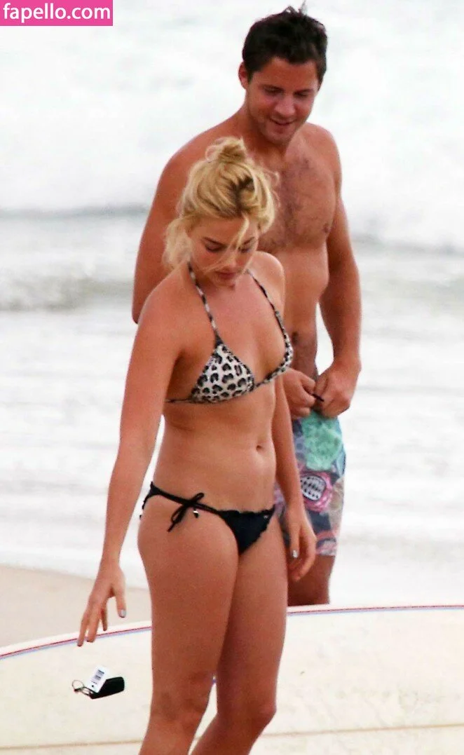 Margot Robbie Onlyfans Photo Gallery 