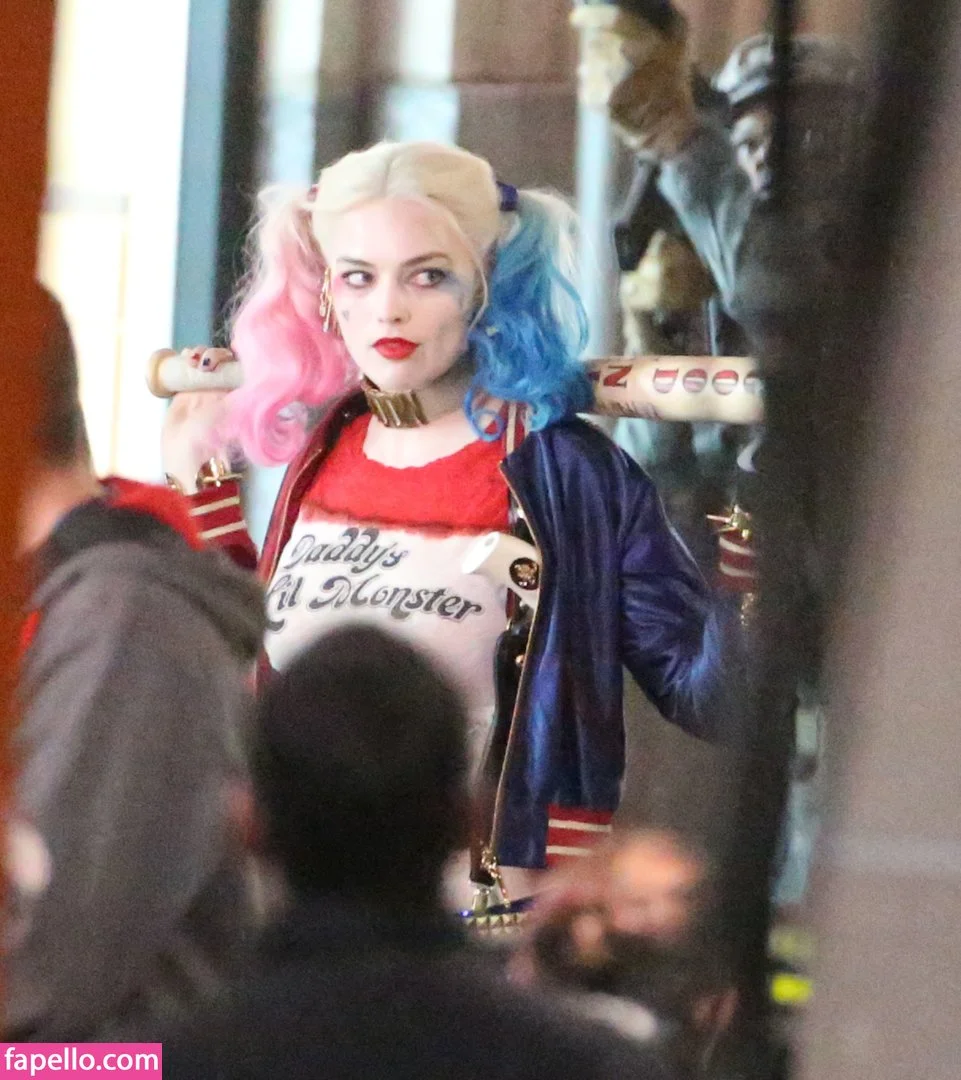 Margot Robbie Onlyfans Photo Gallery 