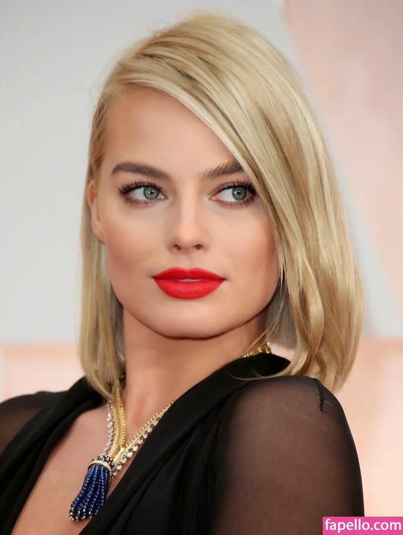 Margot Robbie Onlyfans Photo Gallery 