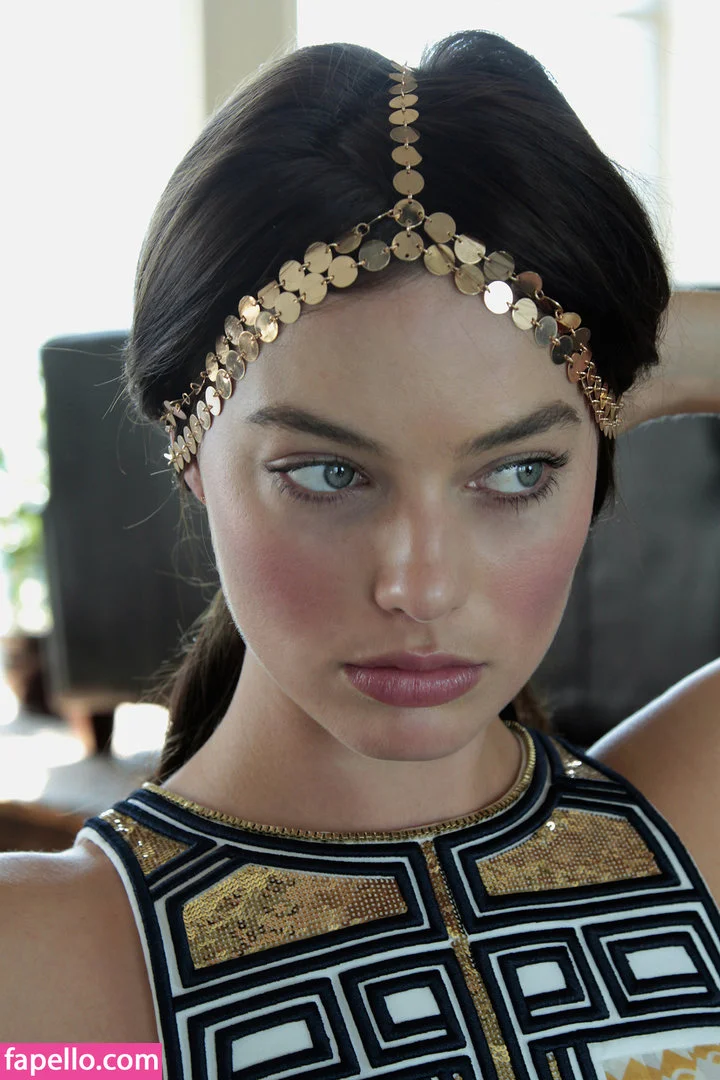 Margot Robbie Onlyfans Photo Gallery 