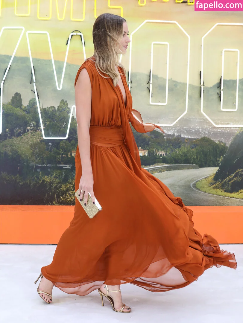 Margot Robbie Onlyfans Photo Gallery 