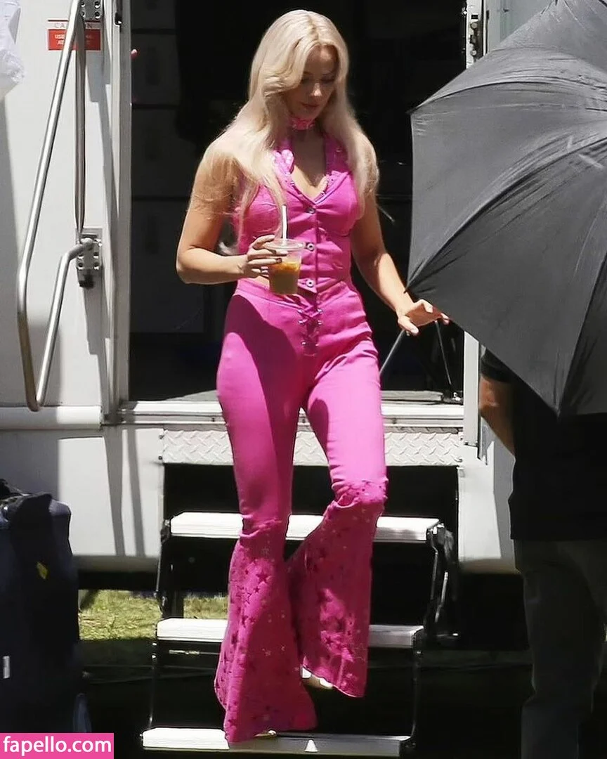 Margot Robbie Onlyfans Photo Gallery 