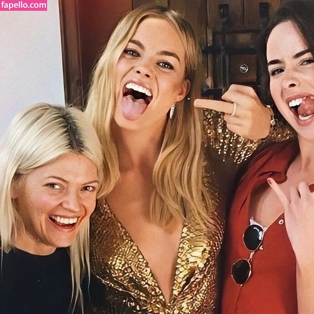 Margot Robbie Onlyfans Photo Gallery 
