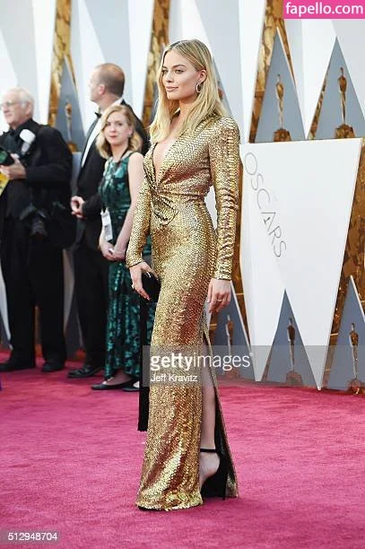 Margot Robbie Onlyfans Photo Gallery 