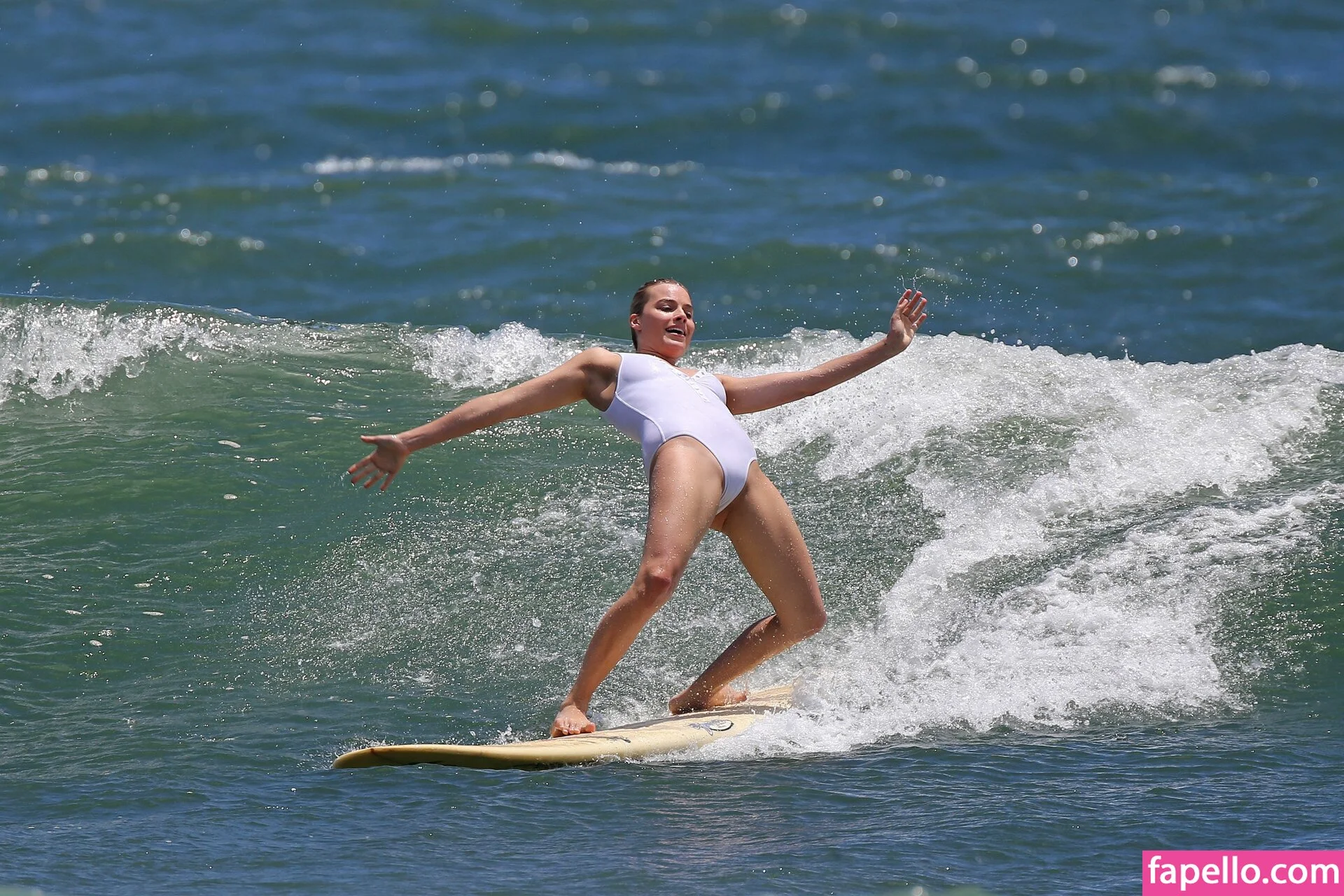 Margot Robbie Onlyfans Photo Gallery 