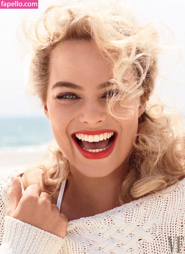 Margot Robbie Onlyfans Photo Gallery 