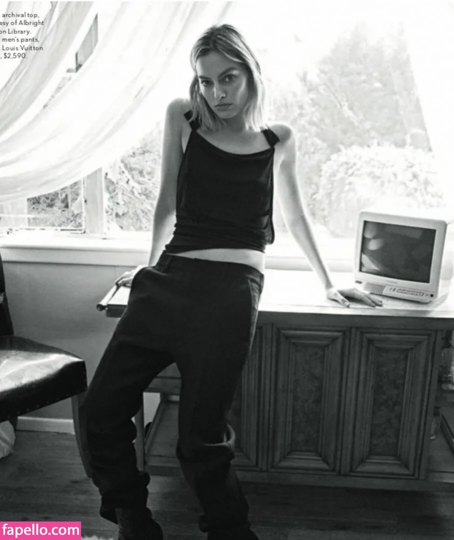 Margot Robbie Onlyfans Photo Gallery 