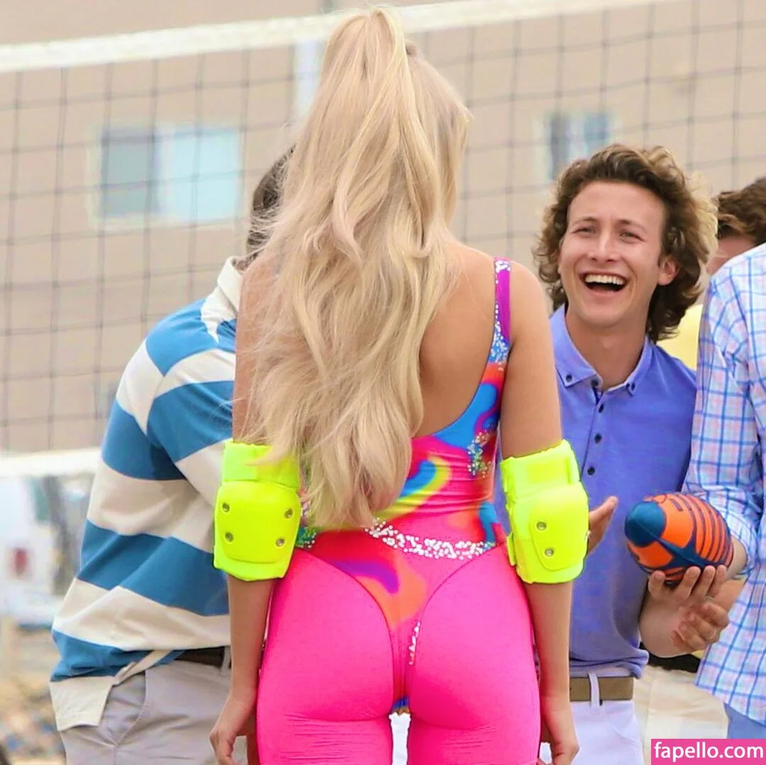 Margot Robbie Onlyfans Photo Gallery 