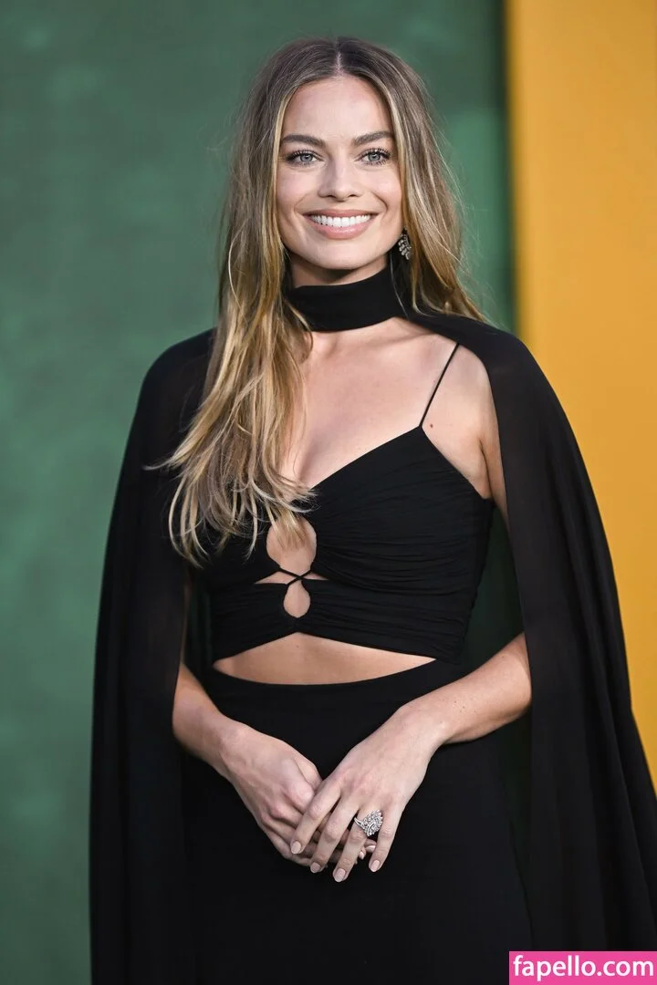 Margot Robbie Onlyfans Photo Gallery 
