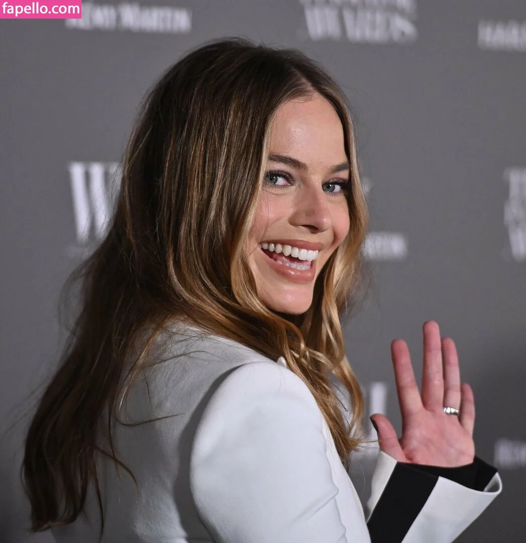 Margot Robbie Onlyfans Photo Gallery 