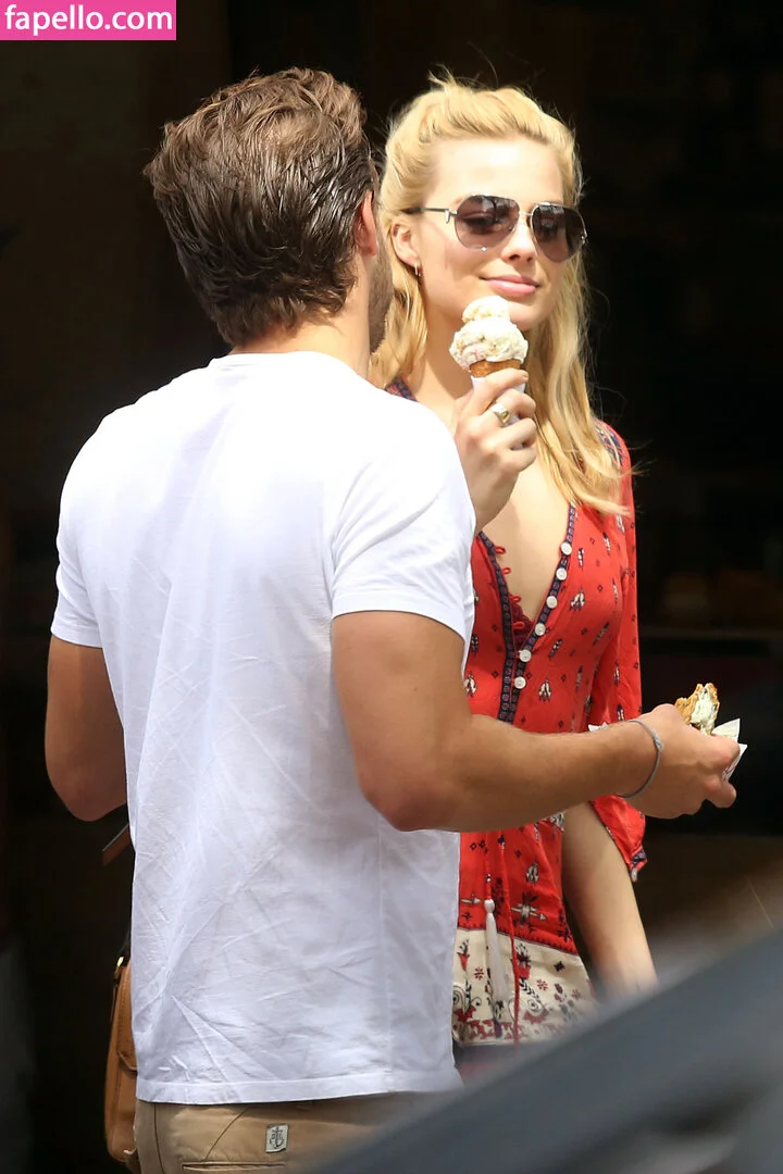 Margot Robbie Onlyfans Photo Gallery 