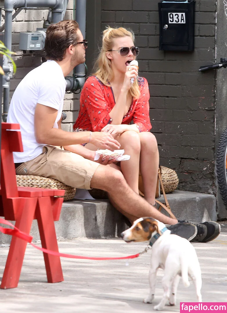 Margot Robbie Onlyfans Photo Gallery 