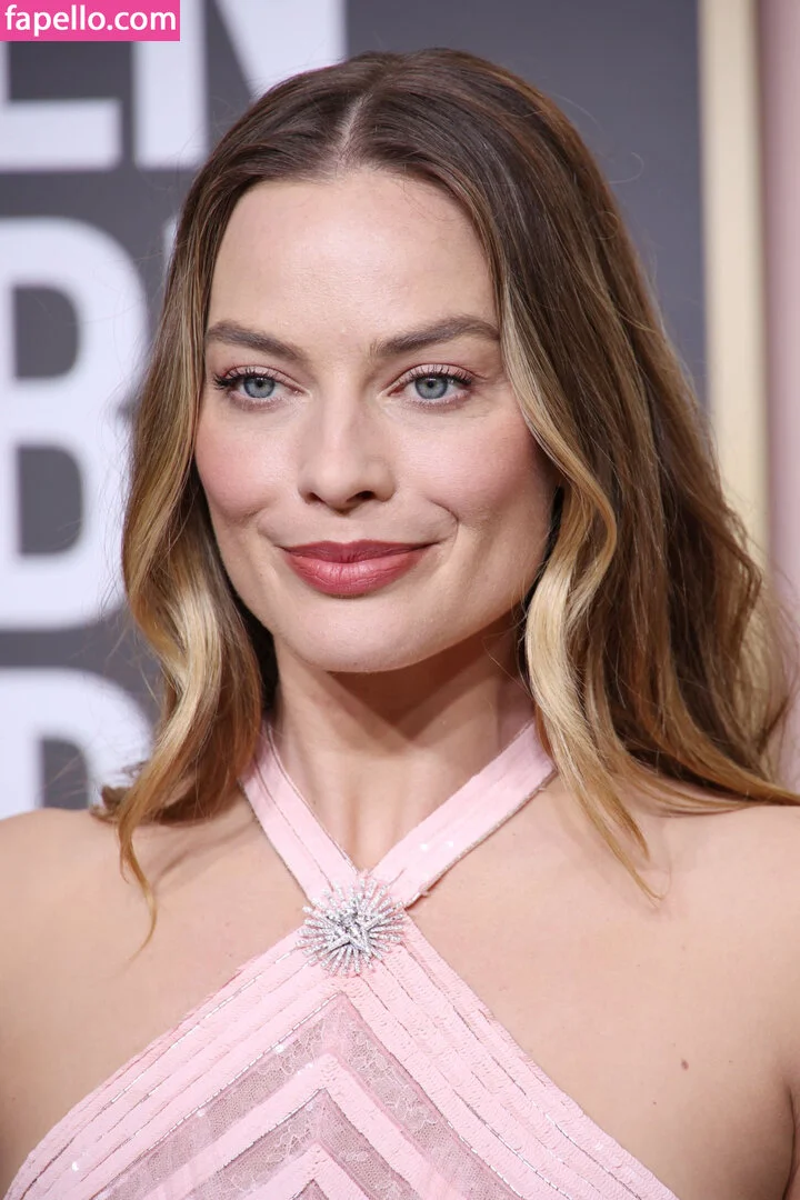 Margot Robbie Onlyfans Photo Gallery 