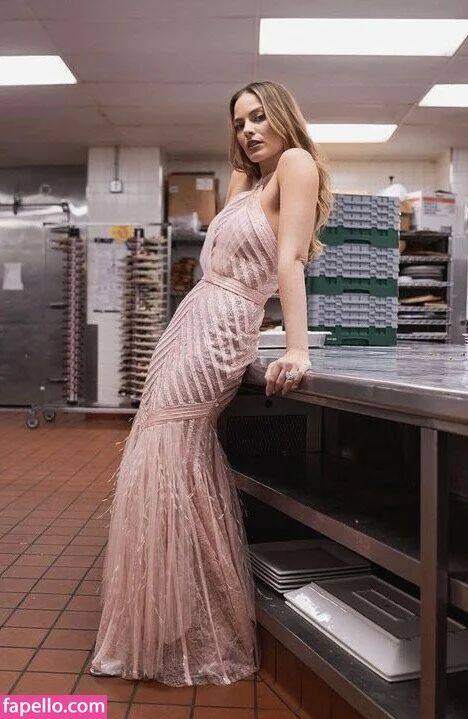 Margot Robbie Onlyfans Photo Gallery 