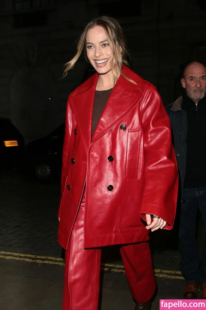 Margot Robbie Onlyfans Photo Gallery 