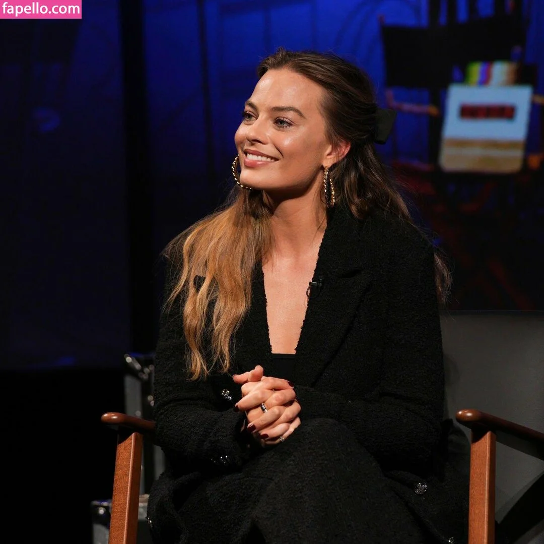 Margot Robbie Onlyfans Photo Gallery 
