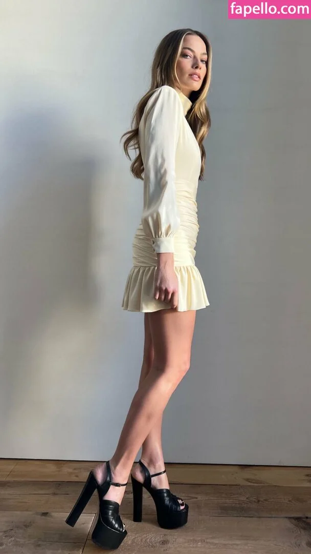 Margot Robbie Onlyfans Photo Gallery 