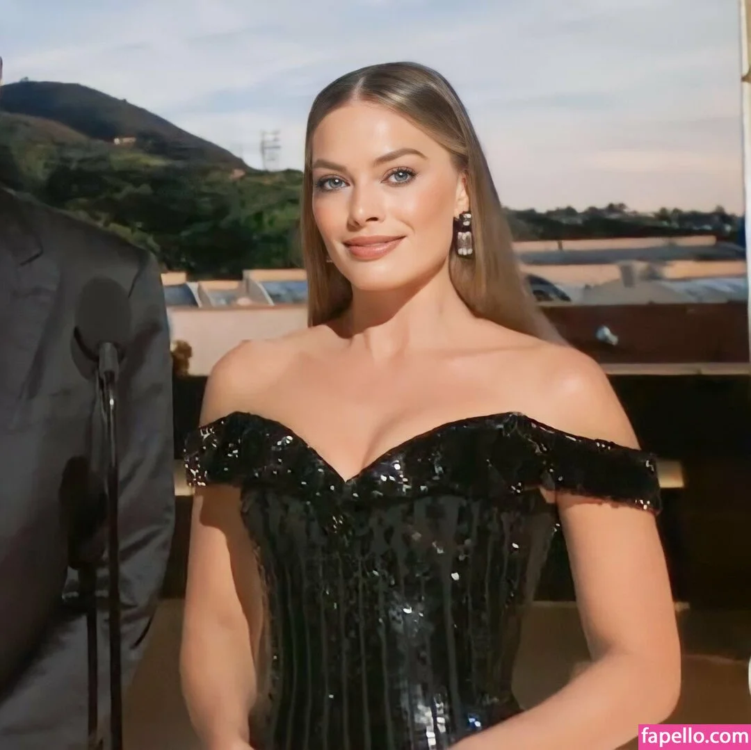 Margot Robbie Onlyfans Photo Gallery 