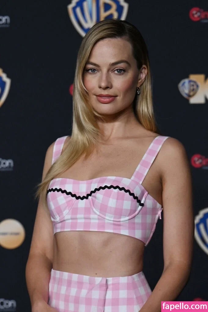 Margot Robbie Onlyfans Photo Gallery 