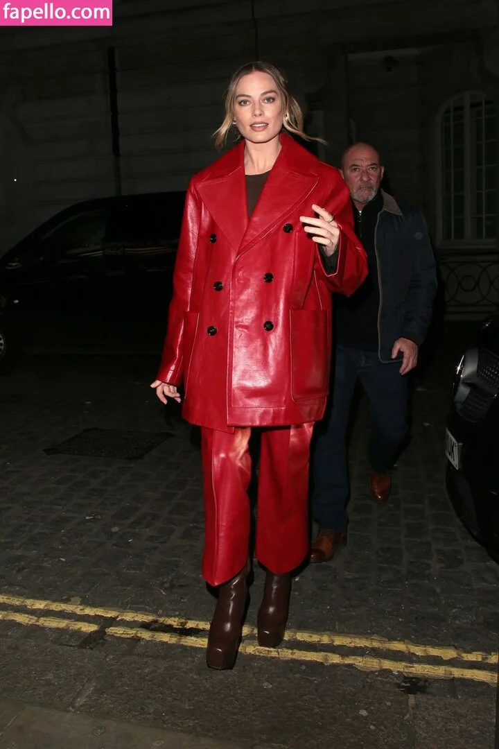 Margot Robbie Onlyfans Photo Gallery 