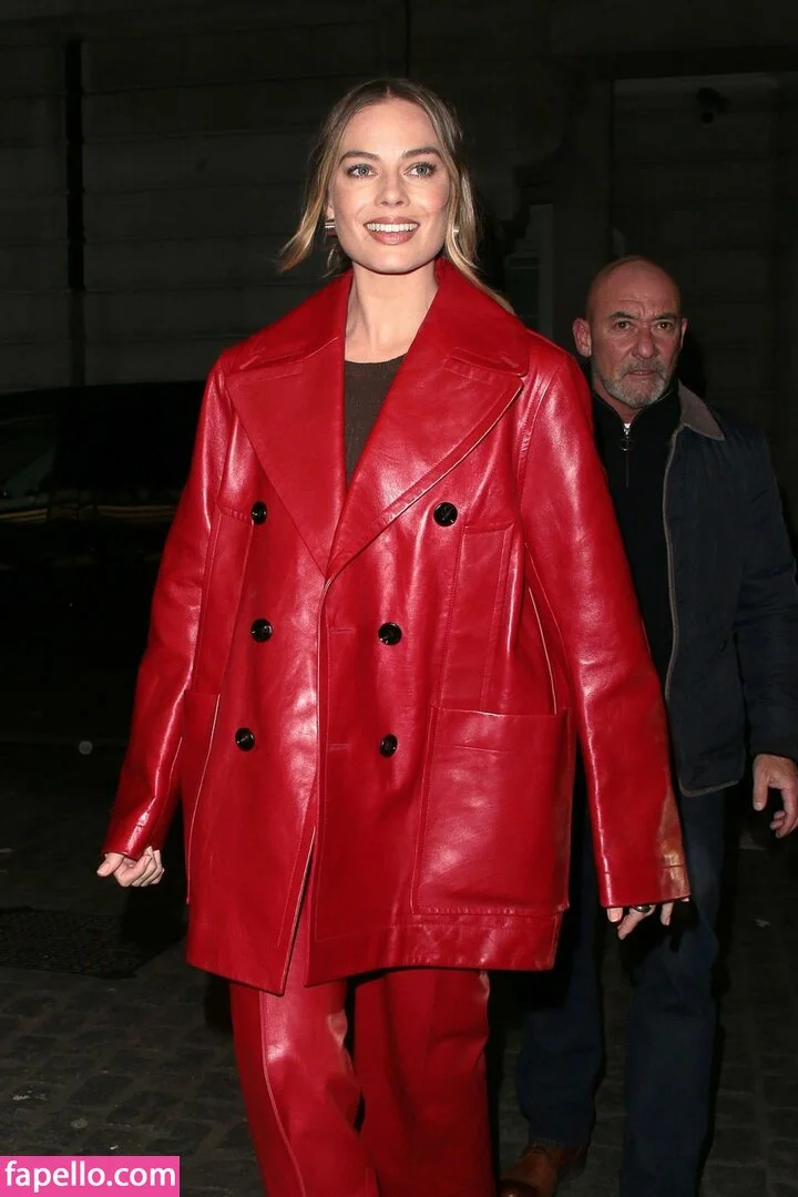 Margot Robbie Onlyfans Photo Gallery 