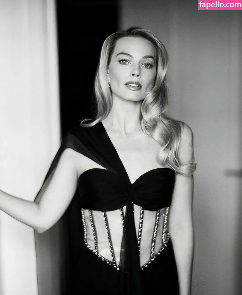 Margot Robbie Onlyfans Photo Gallery 