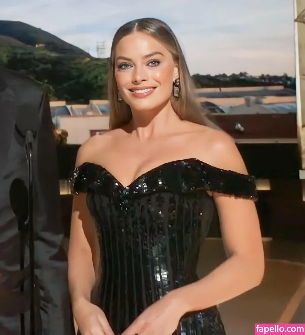 Margot Robbie Onlyfans Photo Gallery 