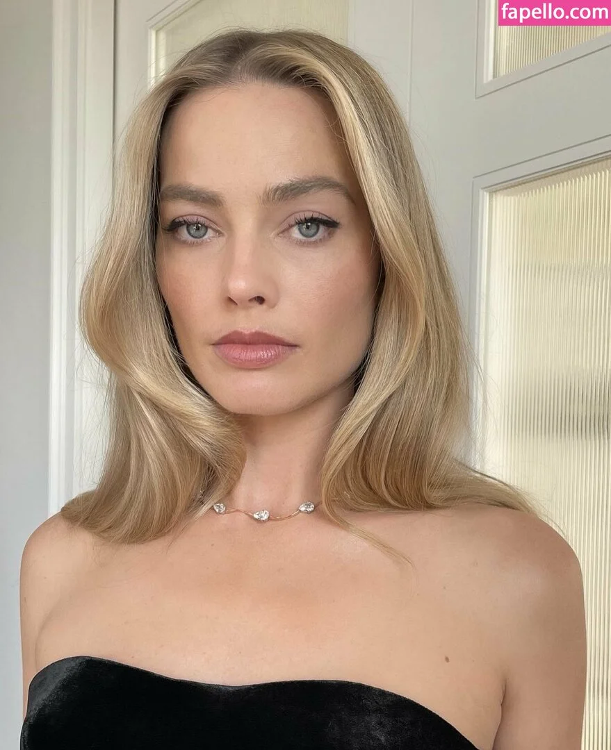 Margot Robbie Onlyfans Photo Gallery 