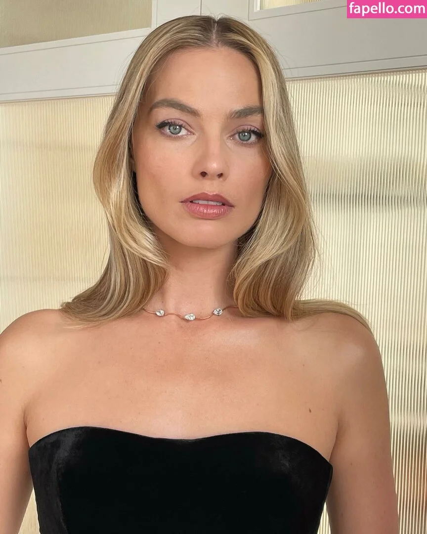 Margot Robbie Onlyfans Photo Gallery 