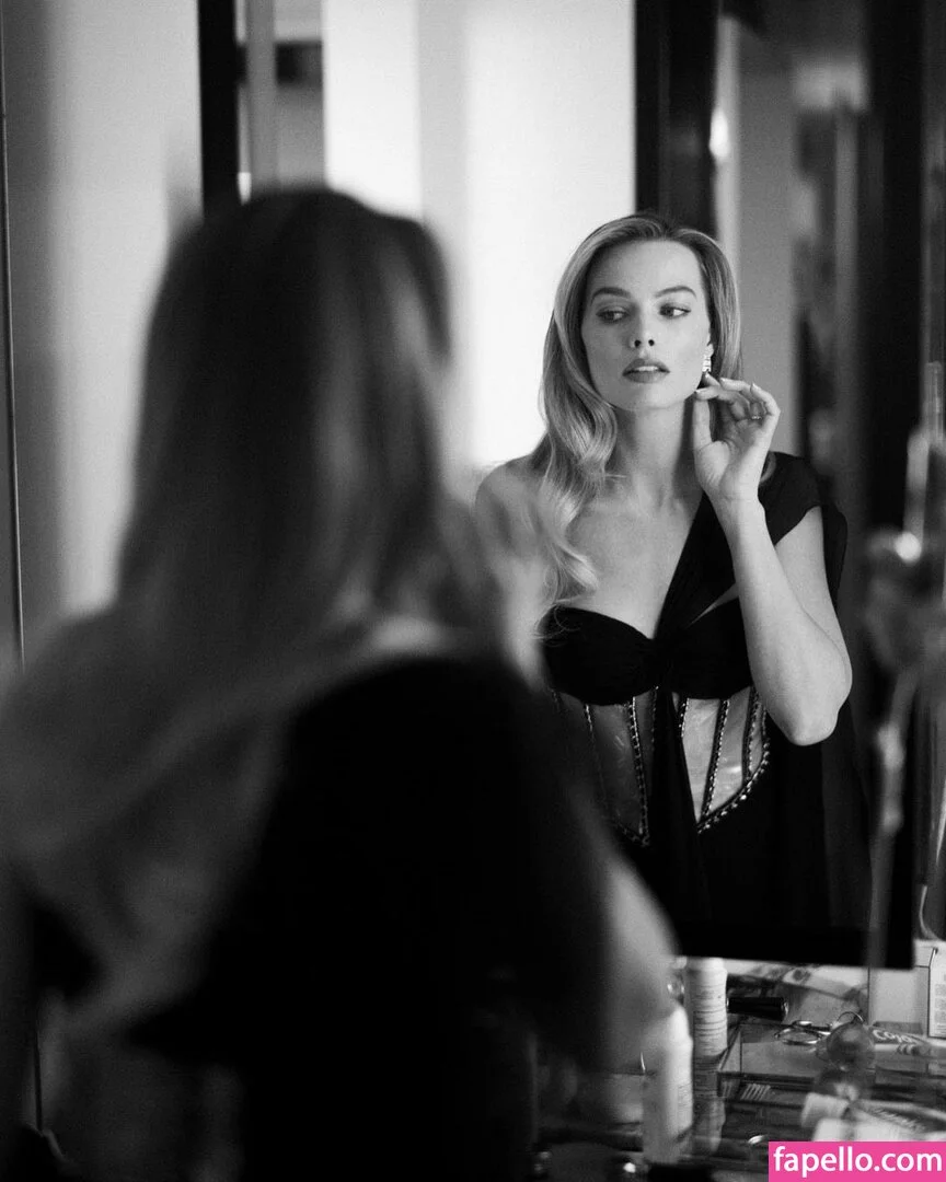 Margot Robbie Onlyfans Photo Gallery 