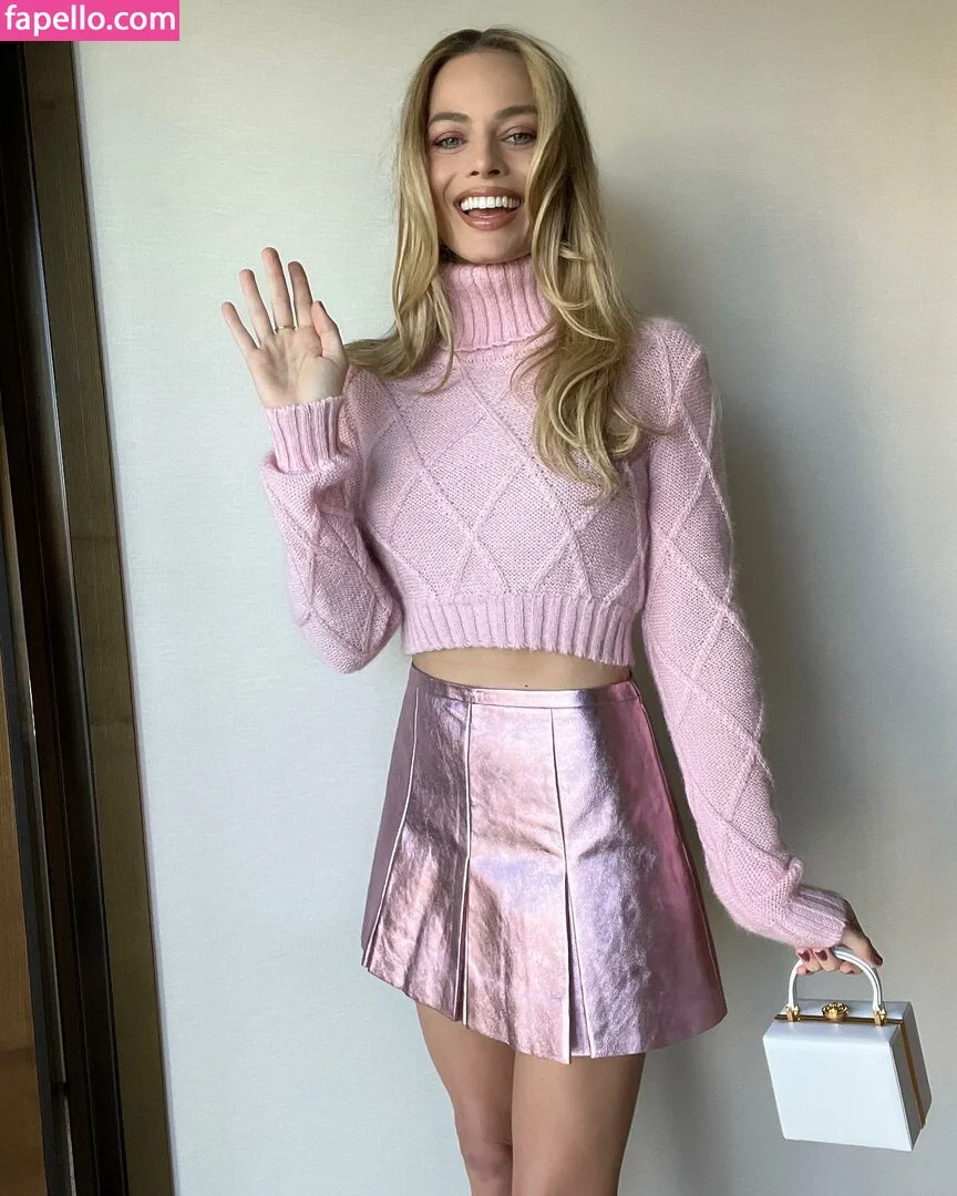 Margot Robbie Onlyfans Photo Gallery 